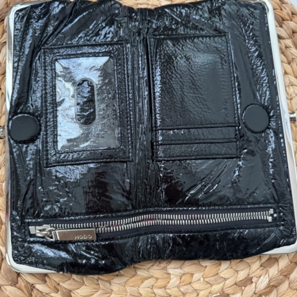 HOBO Lauren Wallet Clutch Black Patent Leather - Picture 2 of 6